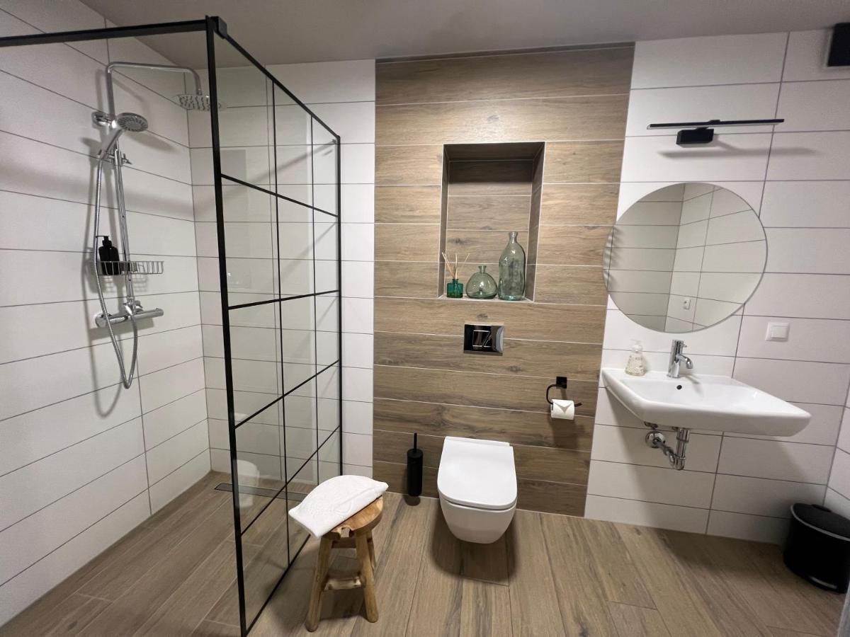 Garden Loft Villa Roczyny Luaran gambar